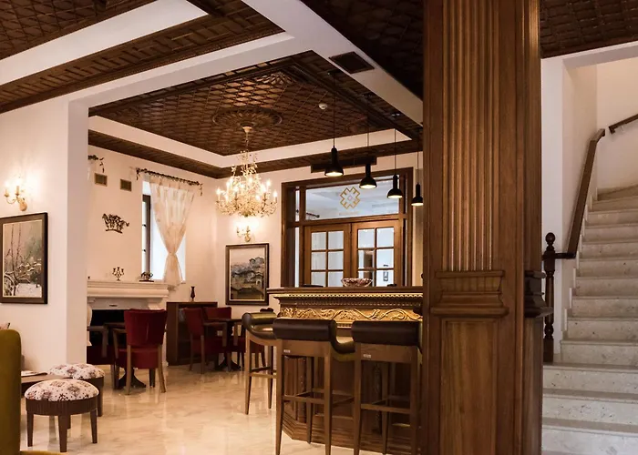 Hotel Argjiro