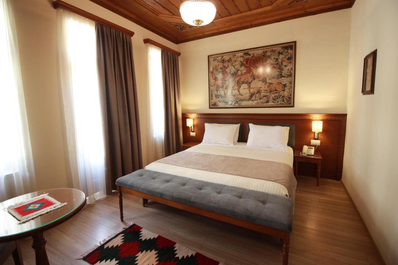 Argjiro Gjirokastër